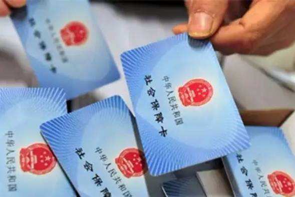 領了電子社?？?，實體卡就沒用了嗎？ 第1張