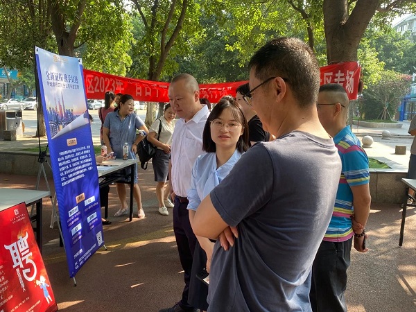 送崗直達家門口！瑞方人力支持打造就業服務小站定期舉辦招聘會 第3張